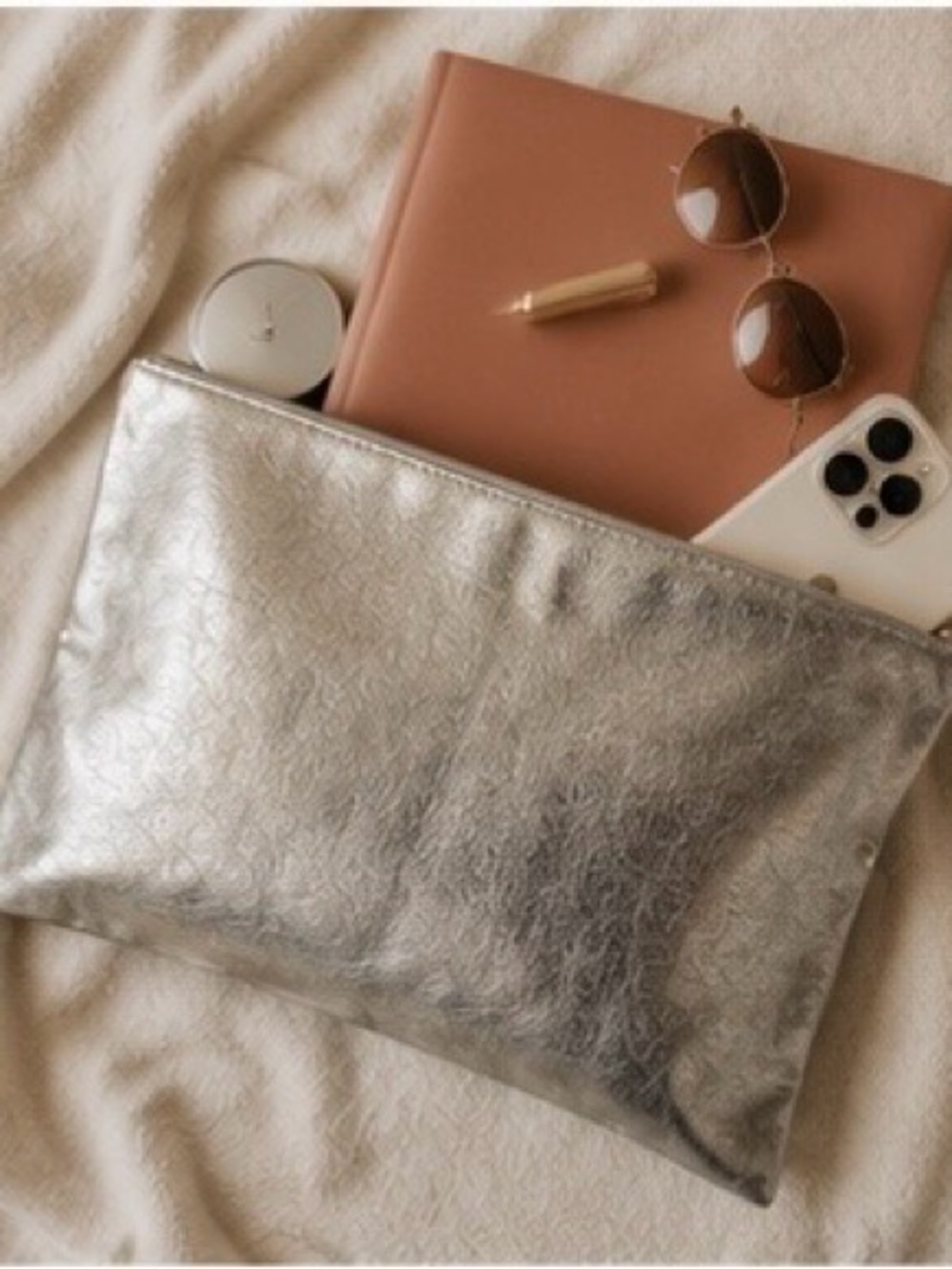 Free people metallic silver oversized clutch/ travel pouch/ statement organizer - Picture 3 of 14